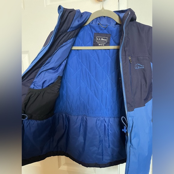 LL Bean waterproof youth ski/snow jacket Kids size M (10/12) - Picture 3 of 6